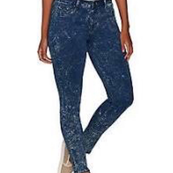 Laurie Felt Denim Acid Wash Ankle Pull-On Jeans - Picture 2 of 2